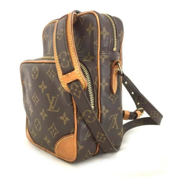 Louis Vuitton Monogram Amazone Crossbody Bag - Picture 3 of 11